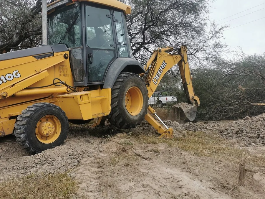 Preparación de terreno y obra civil