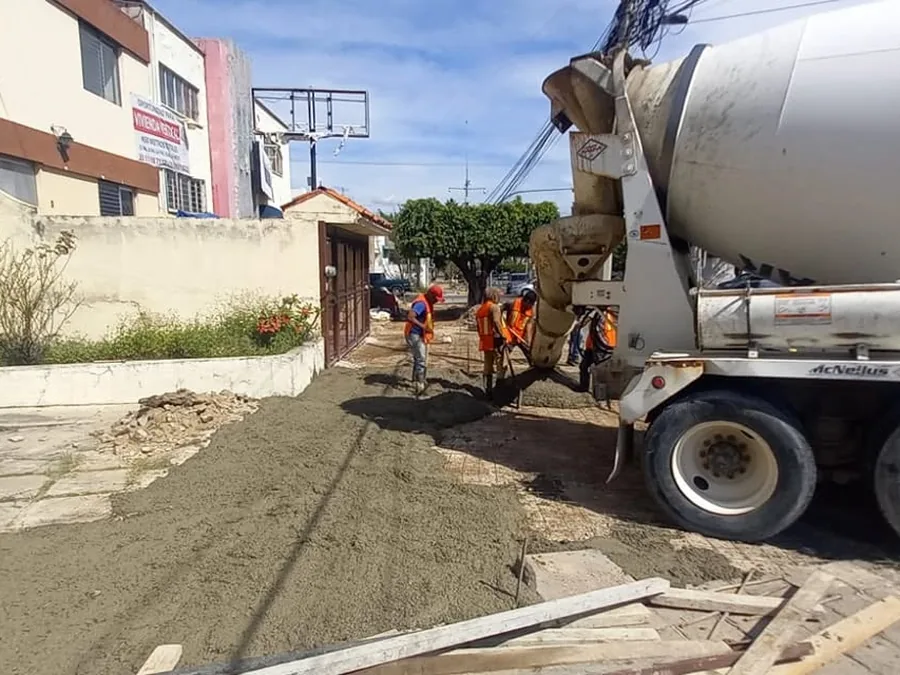 Colado y reparación en vía pública